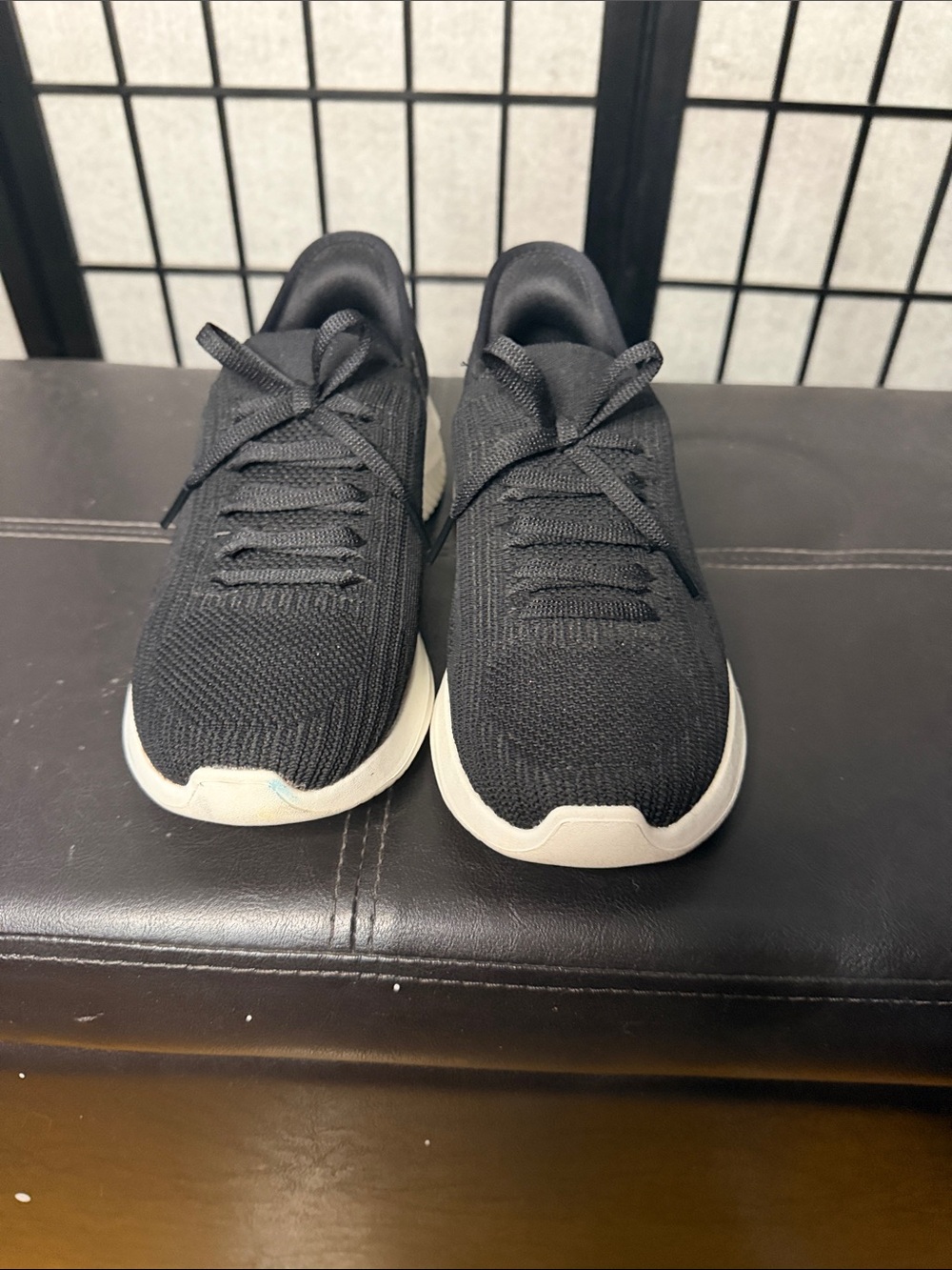 Women’s Skechers Slip-Ins Size 7 in Black - Picture 2 of 5